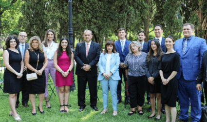 Πρόεδρος της Δημοκρατίας σε Eλληνοαμερικάνους φοιτητές: Να προωθήσετε το πνεύμα της Ελλάδας στις ΗΠΑ