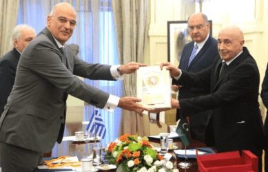 Συνάντηση Δένδια-Σάλεχ: Άκυρα τα μνημόνια, είπε ο πρόεδρος της Βουλής της Λιβύης