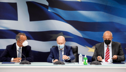 Μνημόνιο συνεργασίας ΕΑΒ και τριών πανεπιστημίων για τη δημιουργία πρώτου Αυτόνομου Εναέριου Οχήματος Πολλαπλών Χρήσεων