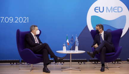 PM Mitsotakis discusses climate change and challenges in the Mediterranean region with Italian PM Draghi