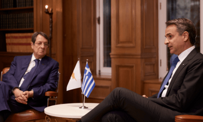 Συνάντηση Μητσοτάκη – Αναστασιάδη: Δεν μπορεί να γίνει αποδεκτή καμία λύση δύο κρατών