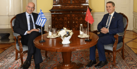 Διπλωματικές πηγές: Ιδιαίτερα σημαντικά αποτελέσματα είχε η επίσκεψη του Νίκου Δένδια στην Ελβετία