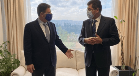 Συνάντηση Μιλτιάδη Βαρβιτσιώτη με τον Ευρωπαίο επίτροπο Γιάνες Λέναρτσιτς