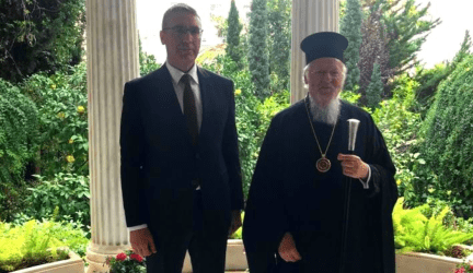 Στο ίδιο μήκος με την Ρωσία ο Τούρκος Πρέσβης – Αποκαλεί τον Βαρθολομαίο Ελληνορθόξο Πατριάρχη και όχι Οικουμενικό
