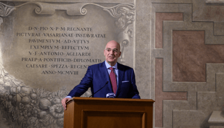 Συνάντηση Δένδια με την ΥΦΥΠΕΞ των ΗΠΑ Βικτόρια Νούλαντ