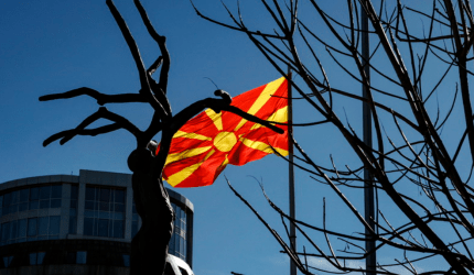 Τζέιμς Ο’ Μπράιεν: Οι ΗΠΑ εργάζονται για να εγγυηθούν ότι η Βόρεια Μακεδονία θα σεβαστεί τη συμφωνία με την Ελλάδα