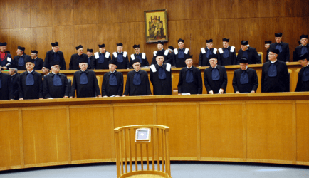 Η δικαιοσύνη βάζει τέλος στους «Θεματοφύλακες του Συντάγματος» – Εγκύκλιος εισαγγελέα του Αρείου Πάγου για αυτόφωρο