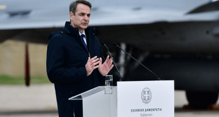 Γάλλος Πρόεδρος στον Έλληνα Πρωθυπουργό: Σε ευχαριστώ αγαπητέ Κυριάκο για αυτή την εμπιστοσύνη προς τη Γαλλία και τη ναυαρχίδα της αεροναυπηγικής