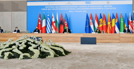 Μπακού: Η Αλεξάνδρα Σδούκου μίλησε για Αλεξανδρούπολη και IGB στην 8η Υπουργική Συνάντηση για τον Νότιο Διάδρομο