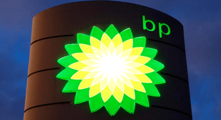 Η BP ανακοίνωσε πως αποχωρεί από τη συμμετοχή της στη ρωσική πετρελαϊκή εταιρεία Rosneft