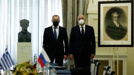 Ο Νίκος Δένδιας θα μεταφέρει στην Διάσκεψη του Μονάχου μήνυμα από την Μόσχα και το Κίεβο;