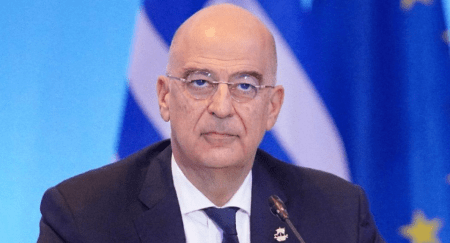 Νίκος Δένδιας: Η Ελληνική πρεσβεία άνοιξε πάλι τις πόρτες της στο Κίεβο