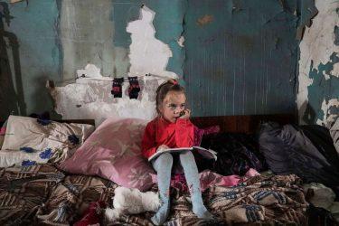 Η Μόσχα αντιμέτωπη με το μεγαλύτερο έγκλημα πολέμου – Εφιαλτικές εκτιμήσεις για έως και 9.000 αμάχους θαμμένους σε ομαδικό τάφο κοντά στη Μαριούπολη