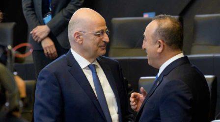 Σύνοδος ΥΠΕΞ ΝΑΤΟ: Η κατάσταση στην Ουκρανία στο επίκεντρο σύντομης συζήτησης Δένδια-Τσαβούσογλου