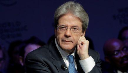 Πάολο Τζεντιλόνι: Το Eλληνικό χρέος είναι και μπορεί να παραμείνει βιώσιμο