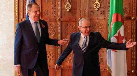 Αιφνιδιαστική επίσκεψη Λαβρόφ στην Αλγερία