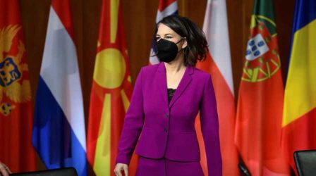 Αναλένα Μπέρμποκ η Ευρωπαϊκή Ενωση δεν μπορεί πλέον να έχει τις αποφάσεις της να μπλοκάρονται από μεμονωμένα κράτη μέλη