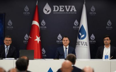 Μπαμπατζάν: Προειδοποιώ, η Τουρκία βρίσκεται στα πρόθυρα της χρεοκοπίας