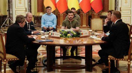 Ο Ζελένσκι στη συνάντησή του με τους ευρωπαίους ηγέτες στο Κίεβο κατέθεσε προτάσεις για νέες κυρώσεις κατά της Ρωσίας