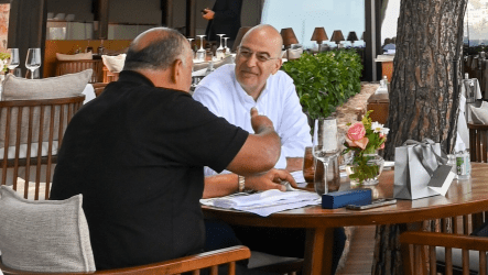 Γεύμα εργασίας παρέθεσε ο Νίκος Δένδιας στον ΥΠΕΞ της Αιγύπτου