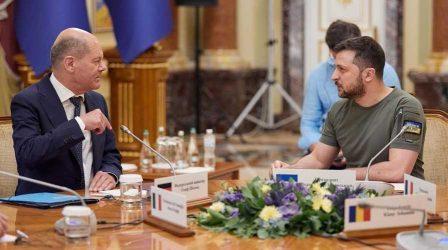 «Σαφήνεια και ειλικρίνεια είναι το μίνιμουμ που ο Σολτς μπορεί να φέρει μαζί του» στην Ουκρανία