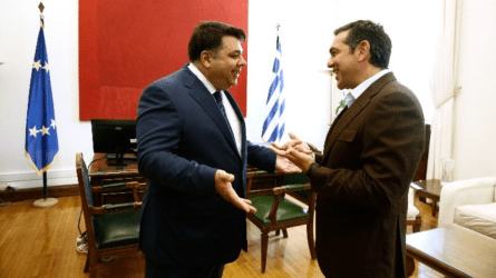 Τσίπρας στον Αμερικανό Πρέσβη: Δεν πρόκειται να δεχθούμε υποχωρήσεις εις βάρος των ελληνικών συμφερόντων για τη διεύρυνση του ΝΑΤΟ