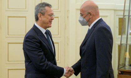 Δεύτερη συνάντηση Νίκου Δένδια με τον Πρέσβη του Ουζμπεκιστάν στην Ιταλία