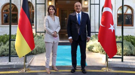 Τσαβούσογλου σε Ανναλένα Μπέρμποκ:Έχετε χάσει την αμεροληψία στη διαμάχη μας με την Ελλάδα – Η Γερμανία να είναι επιφυλακτική έναντι των προκλήσεων και της προπαγάνδας από την Αθήνα