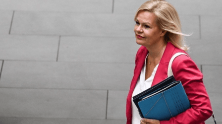 Στην Τουρκία η υπουργός Εσωτερικών της Γερμανίας Νάνσι Φέζερ
