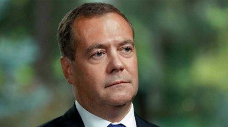 Μεντβέντεφ: Η Δύση θέλει να αποφύγει μια «πυρηνική Αποκάλυψη»