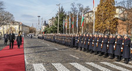 Η Πρόεδρος της Δημοκρατίας συναντήθηκε με εκπροσώπους της ομογένειας στη Βουλγαρία