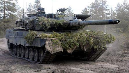 Ο Καναδάς παραδίδει τέσσερα άρματα μάχης Leopard 2 στην Ουκρανία