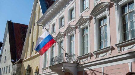 Η Λετονία αναστέλλει τη χορήγηση θεωρήσεων διαβατηρίων σε Ρώσους πολίτες
