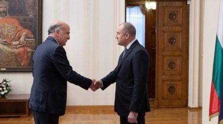 Ο νέος Πρέσβης των ΗΠΑ στη Βουλγαρία, Κένεθ Μέρτεν, επέδωσε τα διαπιστευτήριά του στον Πρόεδρο Ρουμέν Ράντεφ