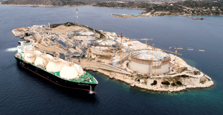Δύο νέα δίκτυα εξαγωγών ηλεκτρικής ενέργειας και φυσικού αερίου αναβαθμίζουν το ρόλο της χώρας ως ενεργειακού διαύλου για την Ευρώπη