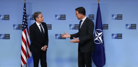 Τη συνεχιζόμενη στήριξη προς την Ουκρανία υπογράμμισαν Ρούτε και Μπλίνκεν